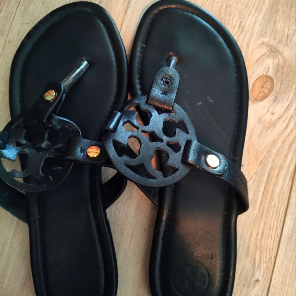 Tory Burch Black size 9.5 Leather Sandals